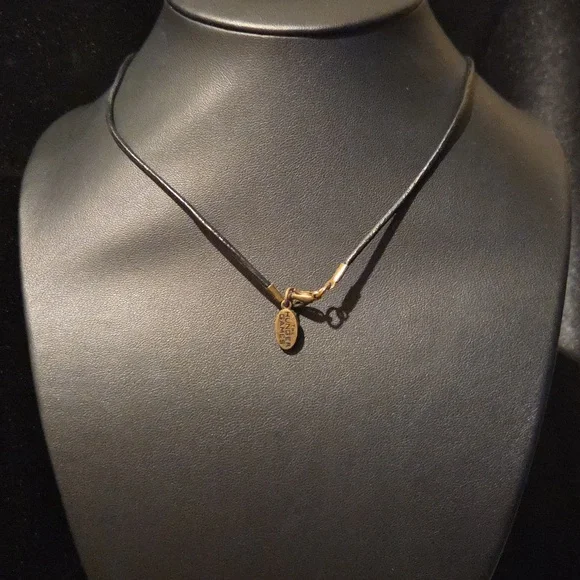 The Hunger Games Mockingjay Pendant Necklace - Picture 4 of 5